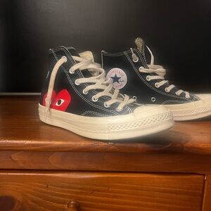 Com de garçon Converse. Womens size 8, men’s size 6. Great condition
